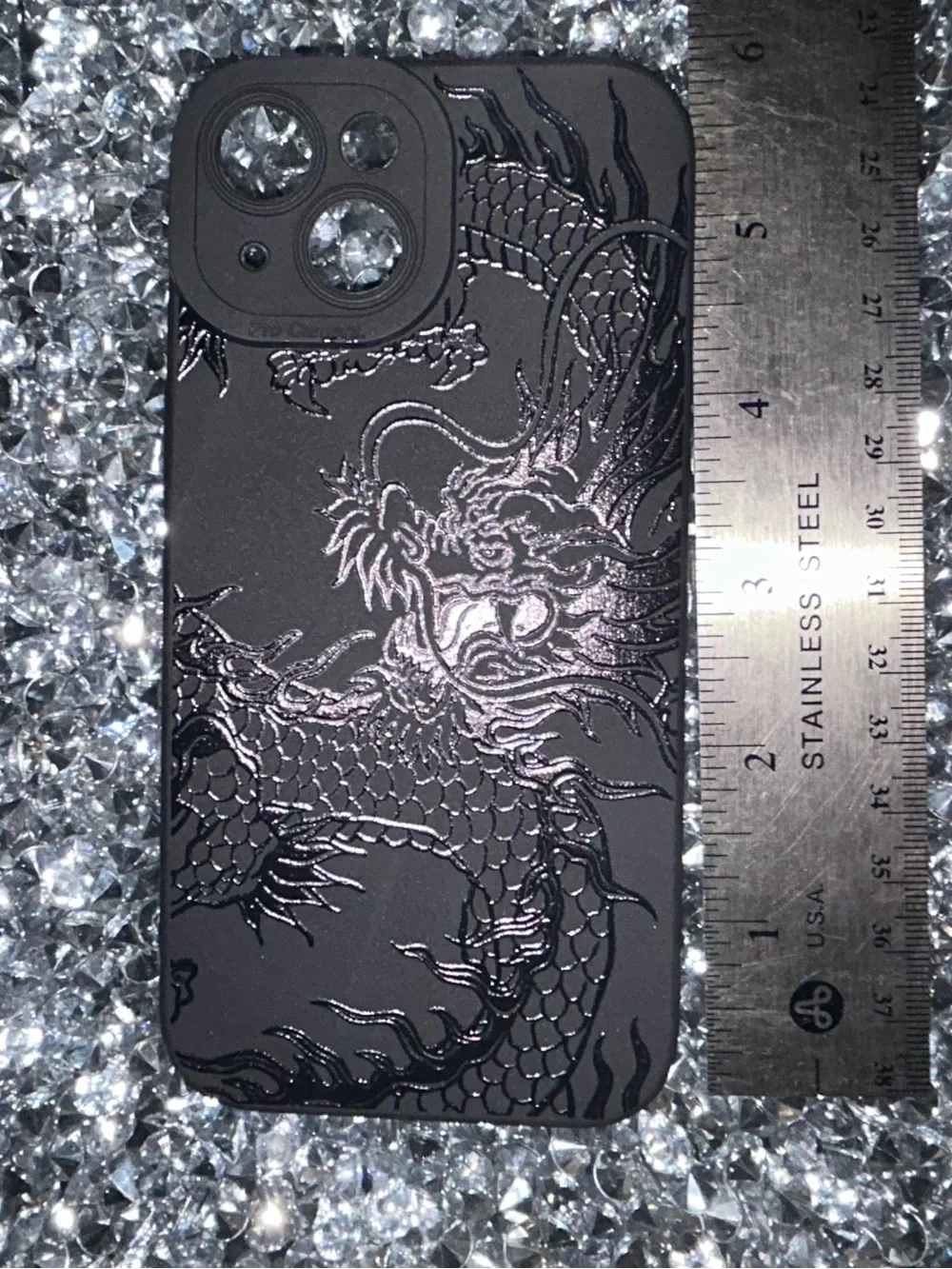 Black Dragon-Engraved Protective Phone Case - Black iPhone 15